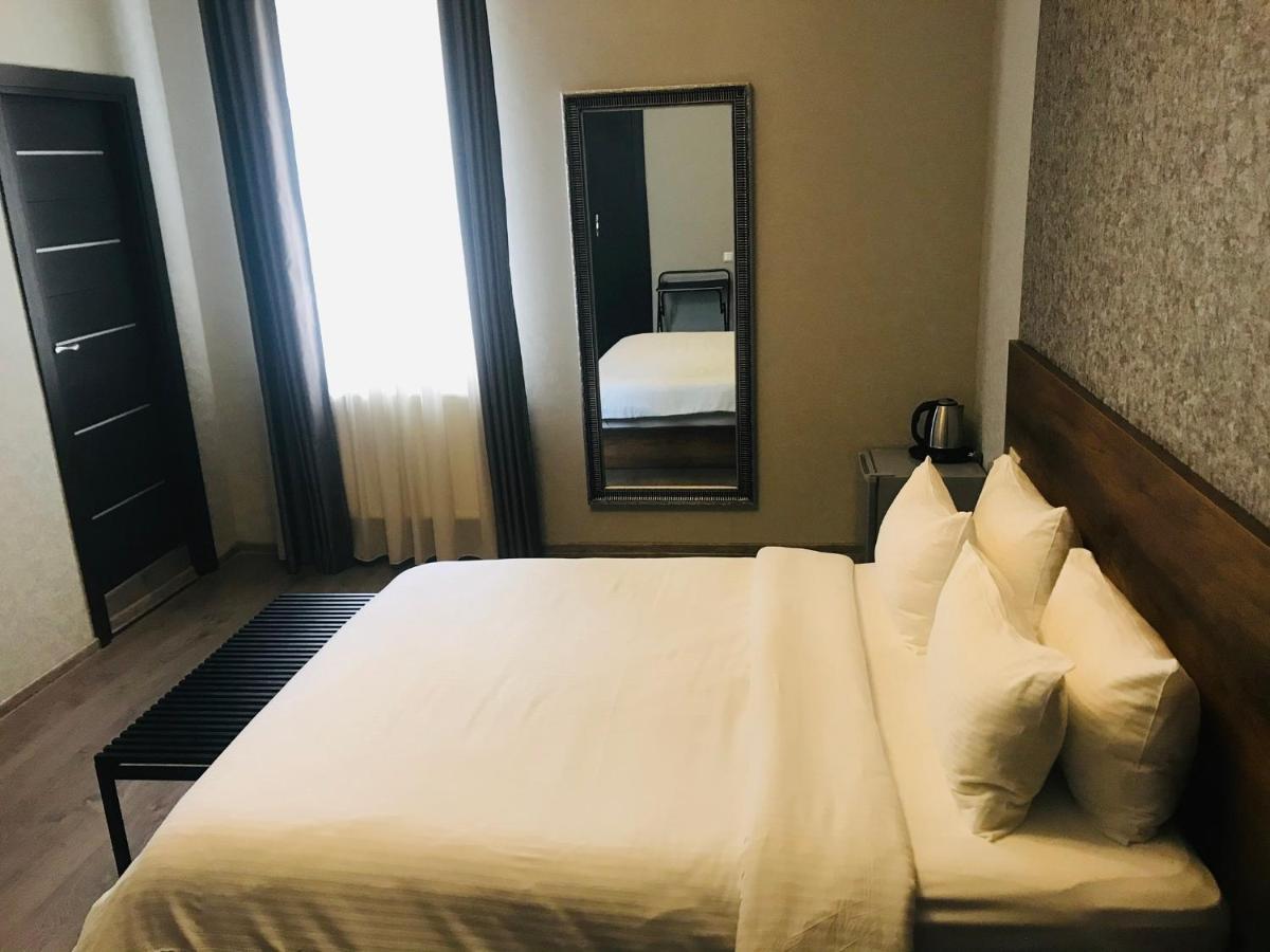 2Nd Floor Hotel Tiflis Dış mekan fotoğraf