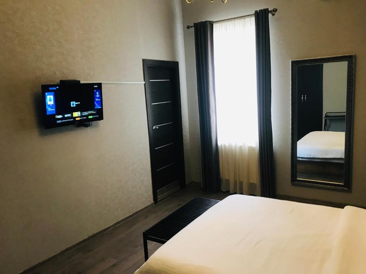 2Nd Floor Hotel Tiflis Dış mekan fotoğraf