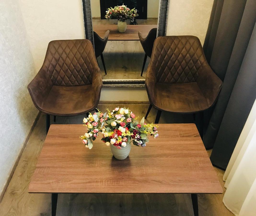 2Nd Floor Hotel Tiflis Dış mekan fotoğraf