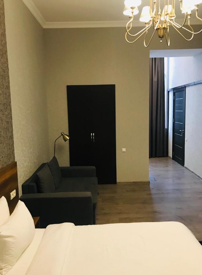 2Nd Floor Hotel Tiflis Dış mekan fotoğraf