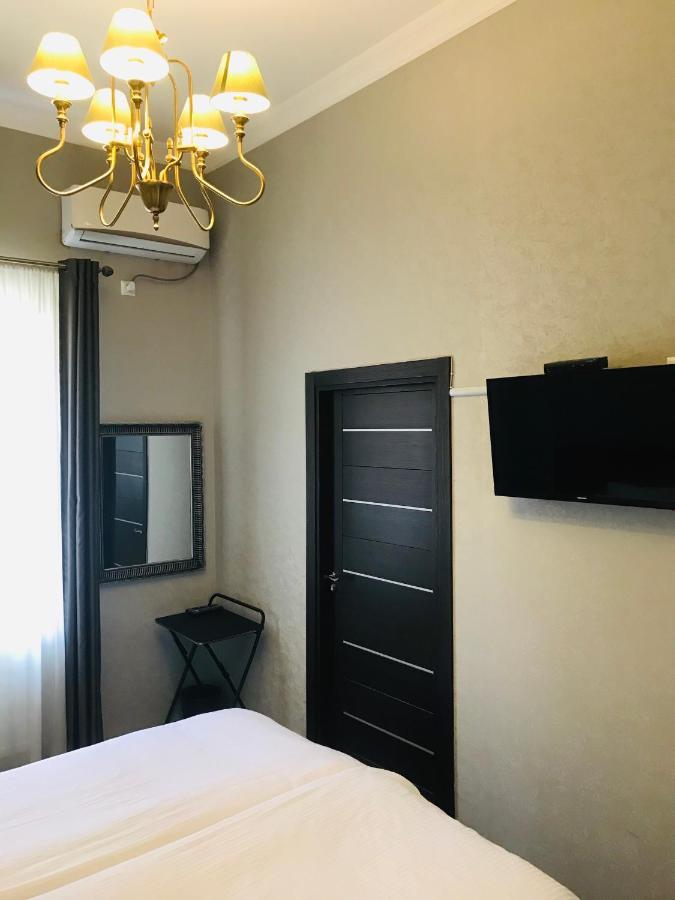 2Nd Floor Hotel Tiflis Dış mekan fotoğraf