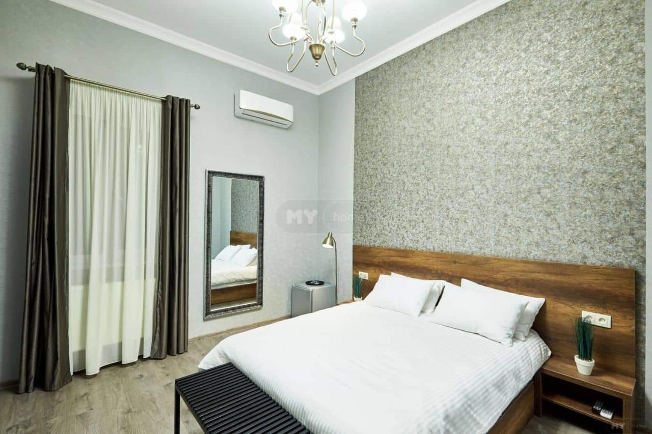 2Nd Floor Hotel Tiflis Dış mekan fotoğraf