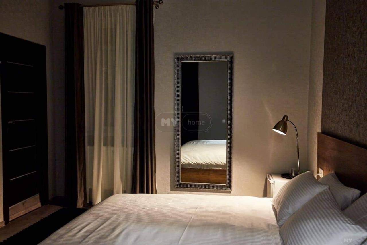 2Nd Floor Hotel Tiflis Dış mekan fotoğraf