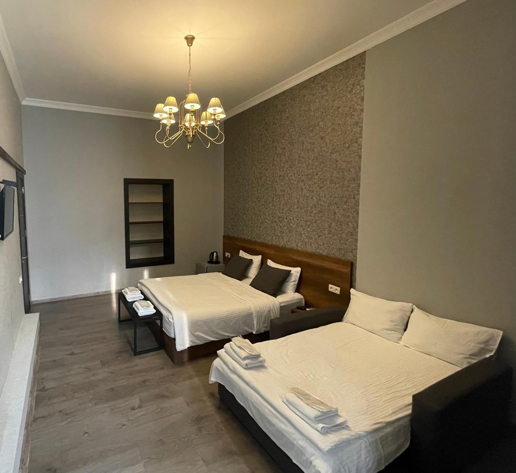 2Nd Floor Hotel Tiflis Dış mekan fotoğraf